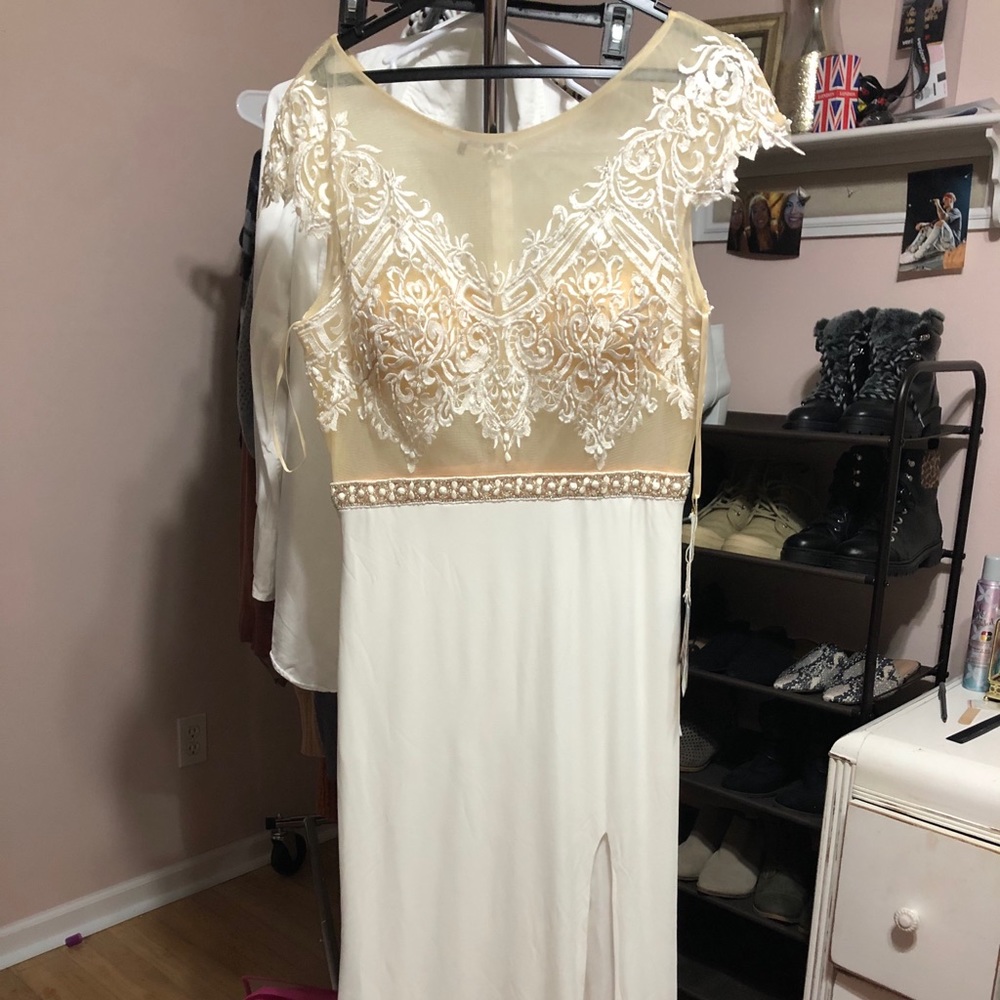 Ivory Bridal Gown Wedding Dress